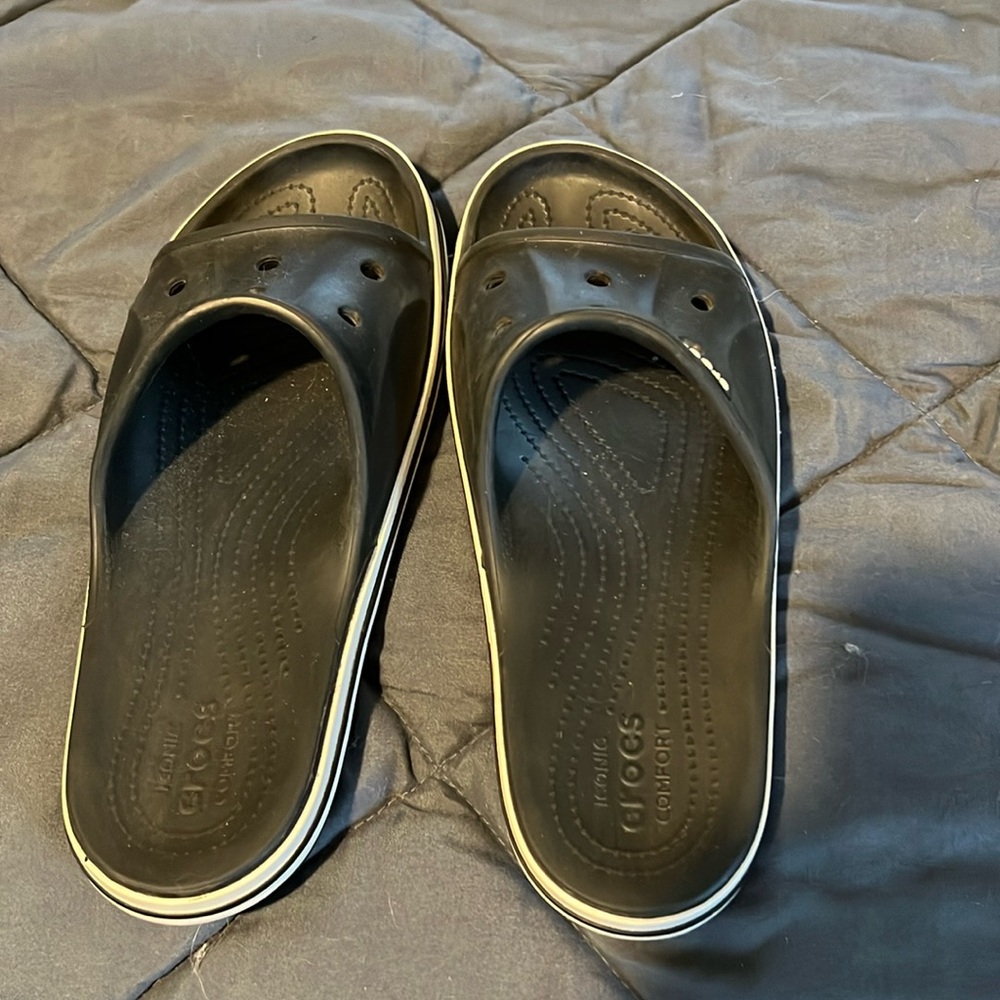Women’s Crocs 
croc O Bands 
black 
Slight try on use